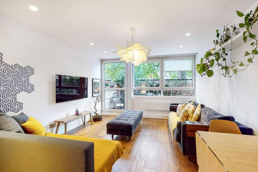 Charming 2-Bedroom Maisonette With Private Garden Londres Extérieur photo
