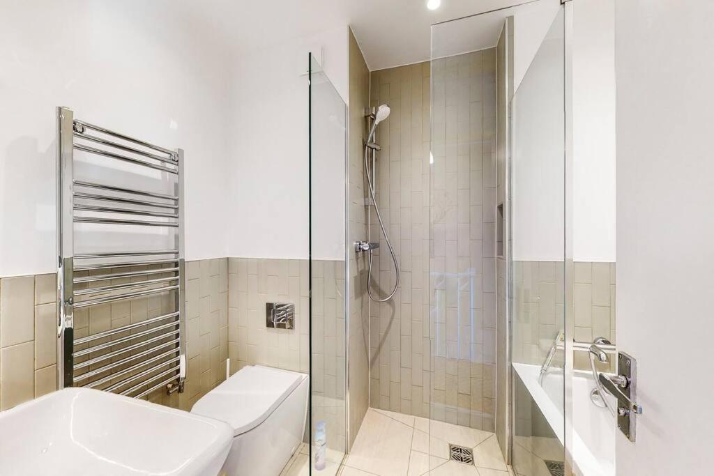 Charming 2-Bedroom Maisonette With Private Garden Londres Extérieur photo